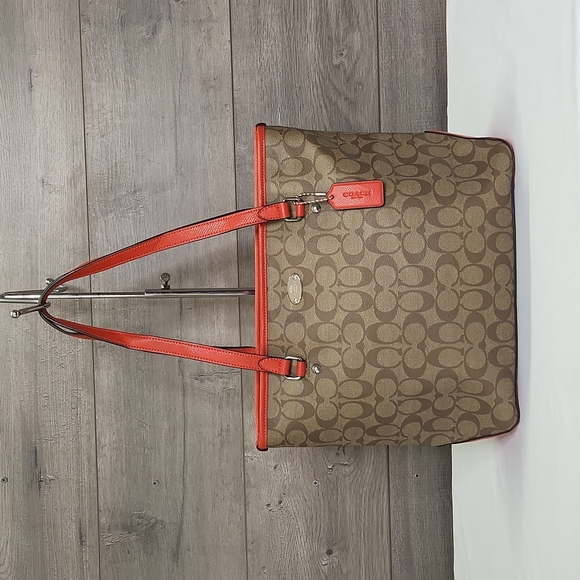 Handbags - Coach Signature Zip Top Tote Shoulder Bag F34603